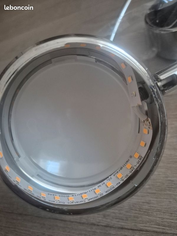 Luminaire led à réparer (image 5)
