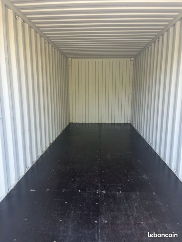 Box de stockage · à Ploemeur · 110 €