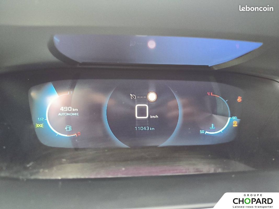 PEUGEOT 2008 PureTech 100 S&S BVM6 Allure Pack (image 21)