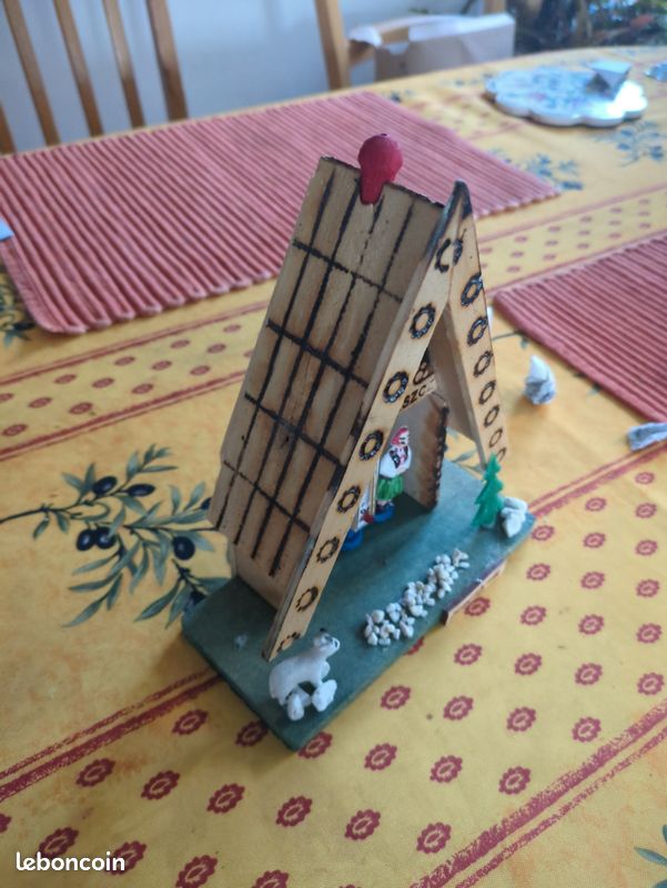 Maisonnette en bois avec le thermomètre (image 3)
