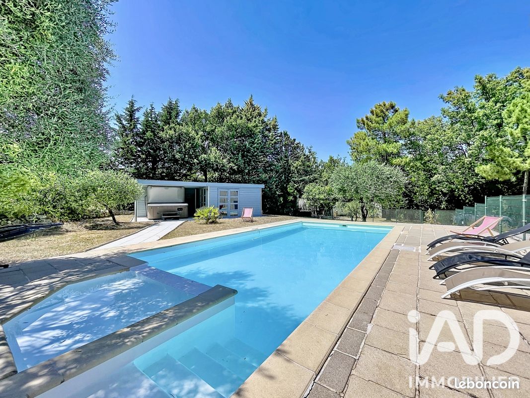 Maison 6 pièces 120 m² · à Bagnols-en-Forêt · 120 m² · 525 000 €