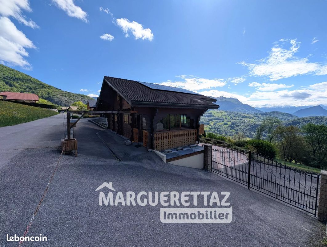 Maison 8 pièces 161 m² · à Onnion · 161 m² · 570 000 €