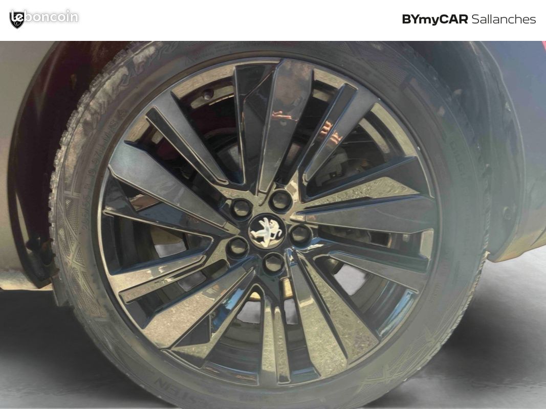 PEUGEOT 3008 Hybrid4 300 e-EAT8 GT Pack (image 15)