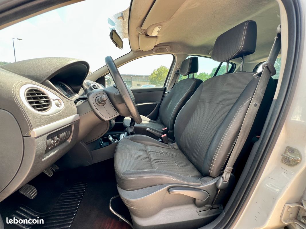 Renault Clio 3 (Phase 2) 1.2 Tce 100ch 20th Anniversary (image 8)