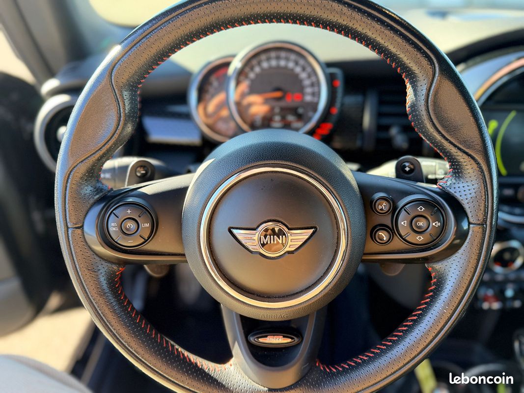 MINI III (F56) 2.0 COOPER S 210ch JCW EDITION 3P BVA6 Garantie 12 Mois (image 13)