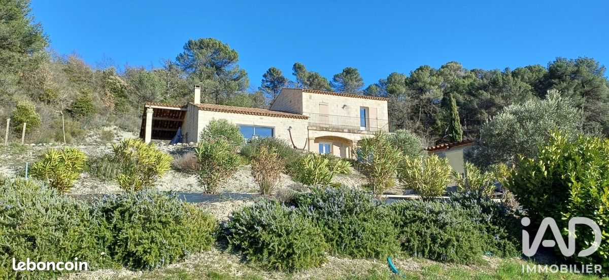 Maison 6 pièces 180 m² · à Saint-Michel-l'Observatoire · 180 m² · 1 850 €/mois