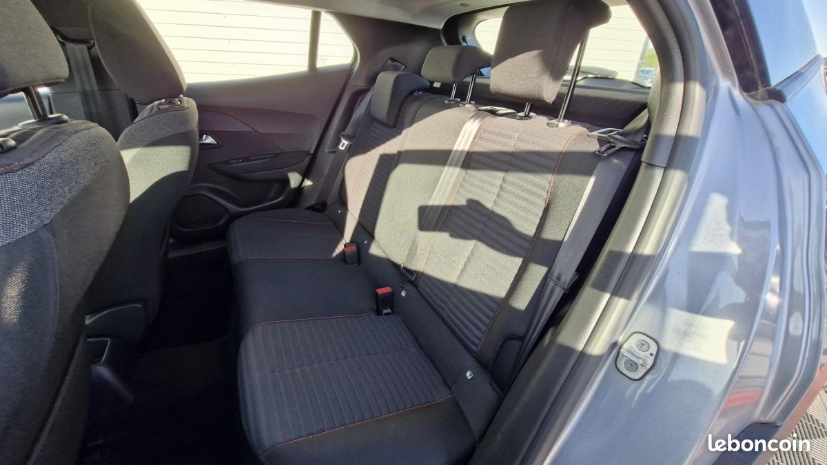 Peugeot 2008 PURETECH 100 ACTIVE PACK (image 20)
