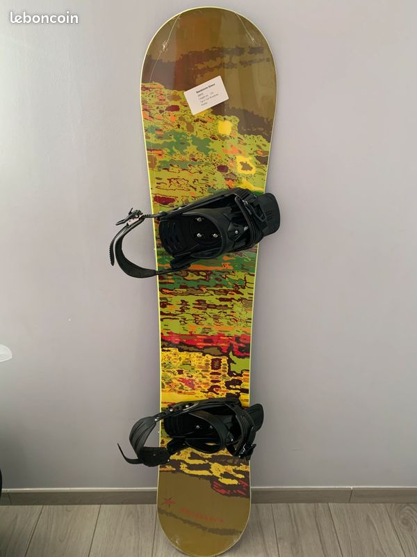 Snowboard neuf (image 1)