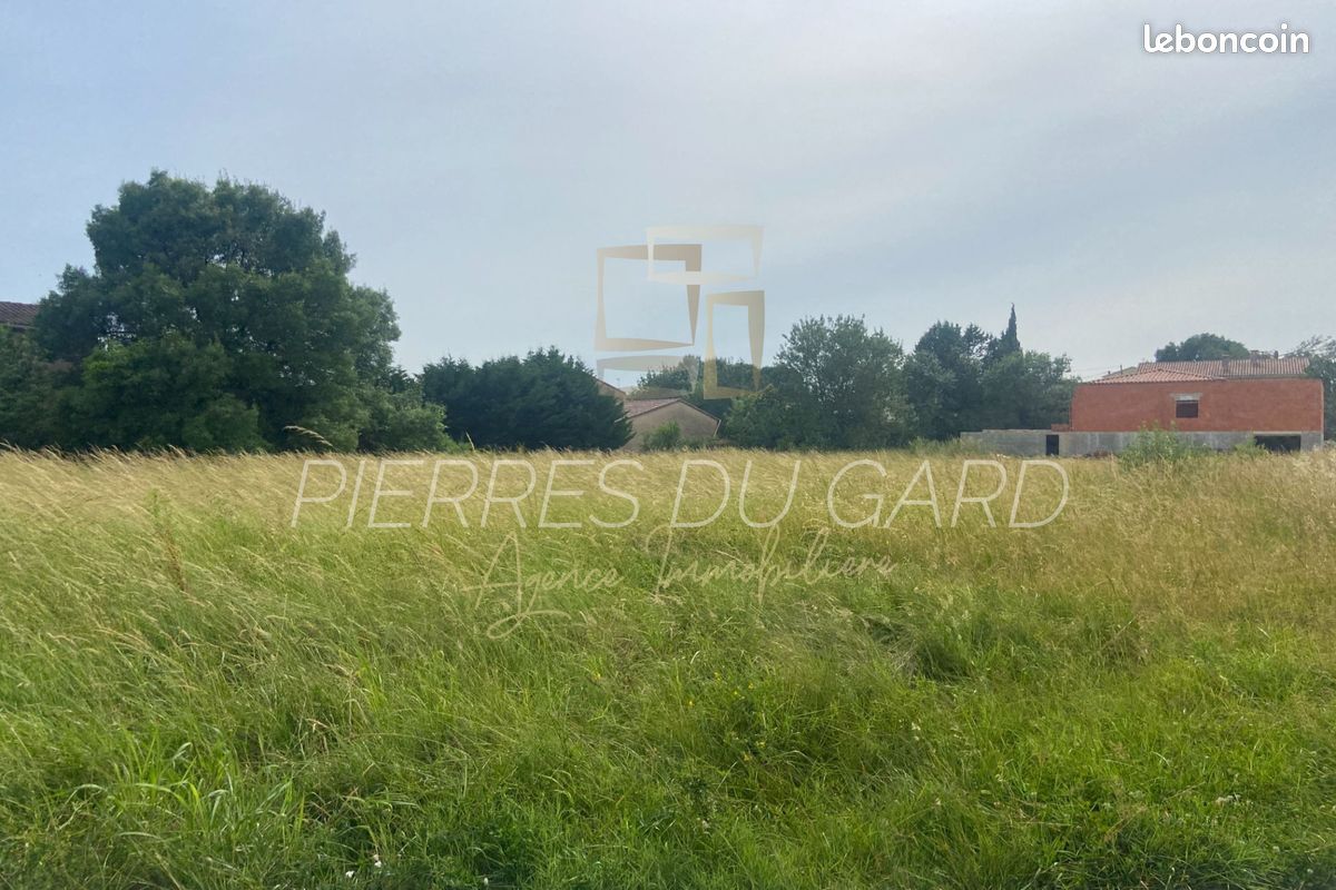 Terrain 4596 m² · à Saint-Christol-lez-Alès · 4 596 m² · 125 000 €