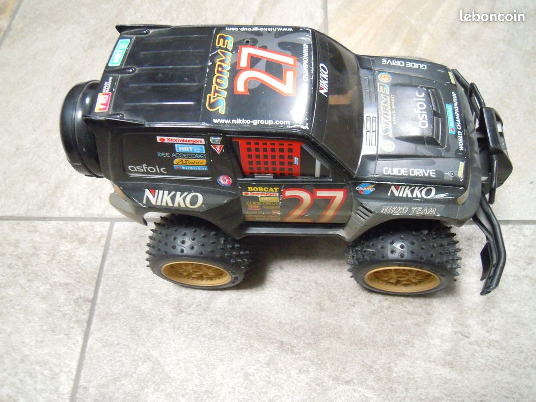 Jeep 4x4 téléguidée (image 1)