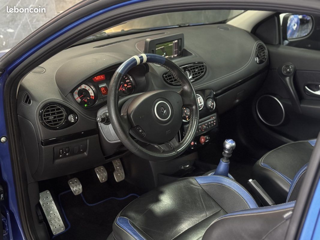 RENAULT CLIO III RENAULT SPORT Gordini RS CUP 2.0 16V 2011 (image 17)