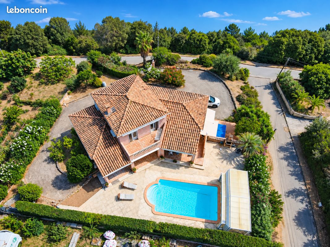 Maison 7 pièces 236 m² · à Calcatoggio · 236,3 m² · 840 000 €