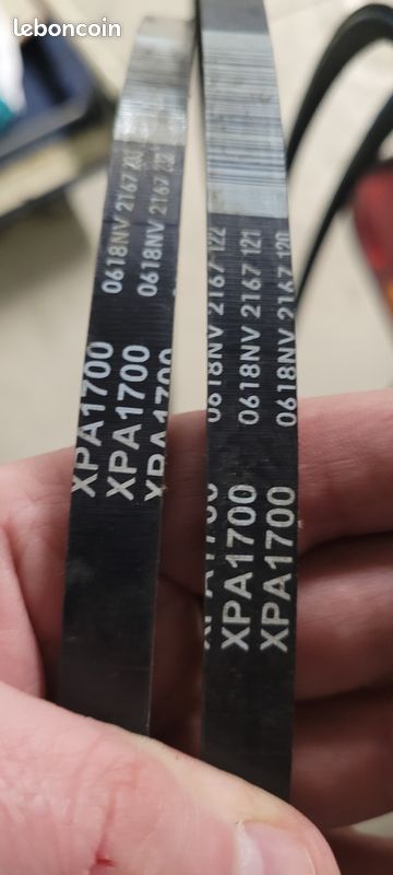 Vends courroies crantées XPA 1700 (image 1)