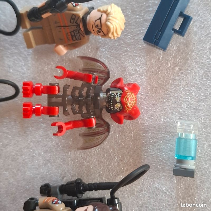 Lego figurines Ghostbusters du set 75828 (image 6)