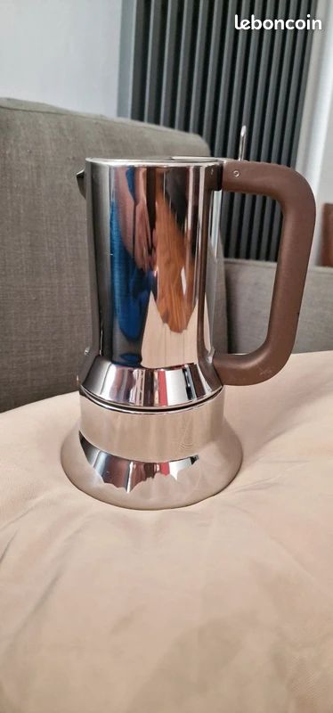 Cafetière Moka Alessi 9090 Taille Maximale 10 Tasses - Design Iconique Richard Sapper (image 1)