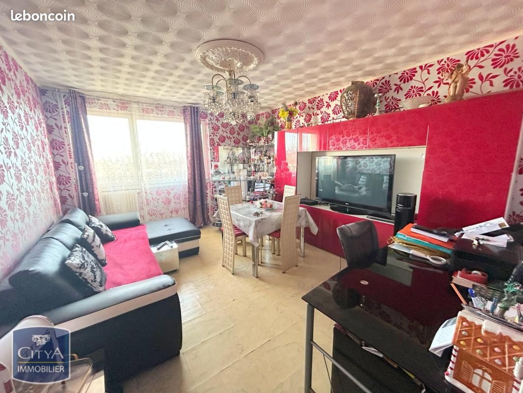 Appartement 3 pièces 65 m² · à Saint-Étienne · 65 m² · 60 000 €
