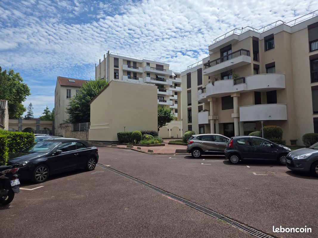 Appartement 3 pièces 65 m² · à Montrouge · 65 m² · 2 400 €