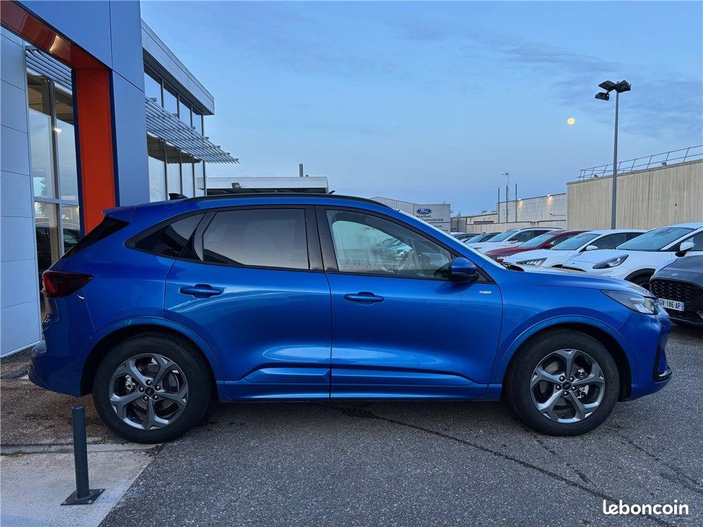 Ford Kuga III 2.5 DURATEC 180 CH FLEXIFUEL FHEV E85 POWERSHIFT ST-Line (image 6)