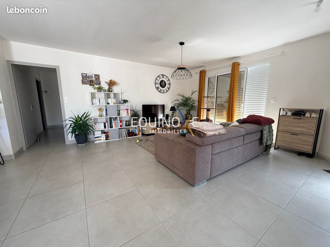 Maison 4 pièces 98 m² · à Vallet · 98 m² · 935 €