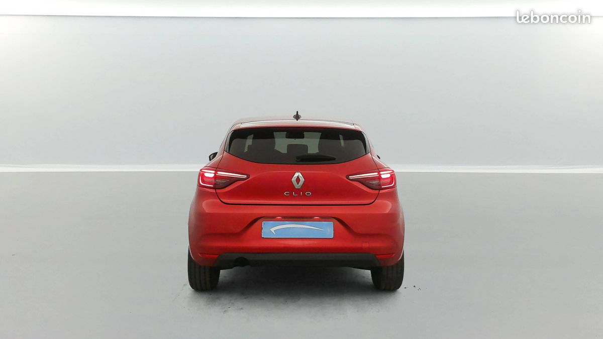 RENAULT Clio Blue dCi 100 Evolution (image 4)