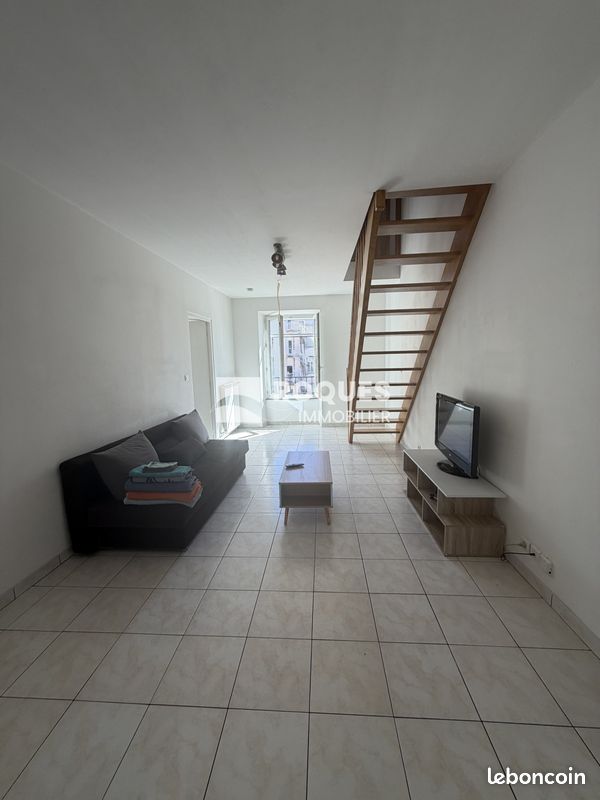 Appartement 5 pièces 85 m² · à Millau · 85 m² · 840 €