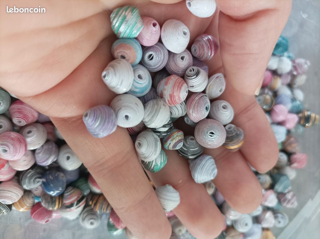 Lot de 250 g de perles en papier recyclé vernis (image 3)