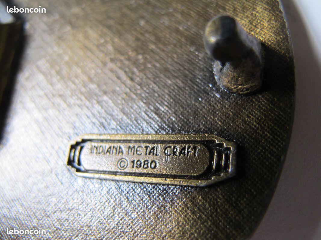 Boucle De Ceinture Ancienne US Navy En étain Et émail - Numéro 2260 - Vintage Militaire