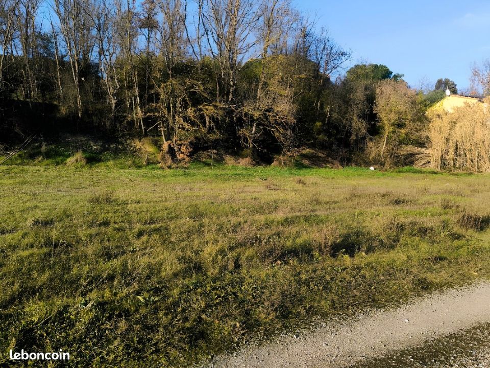 Terrain 1000 m² · à Cépie · 55 000 €