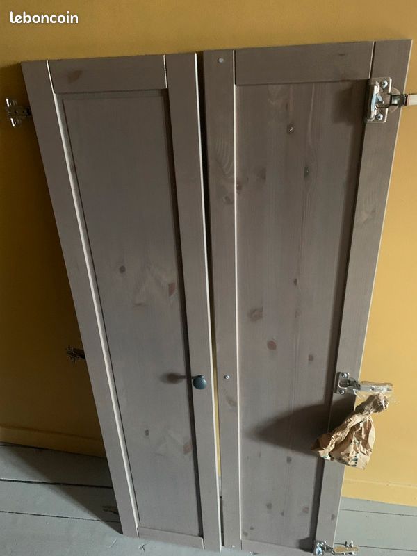 Portes placard (image 1)