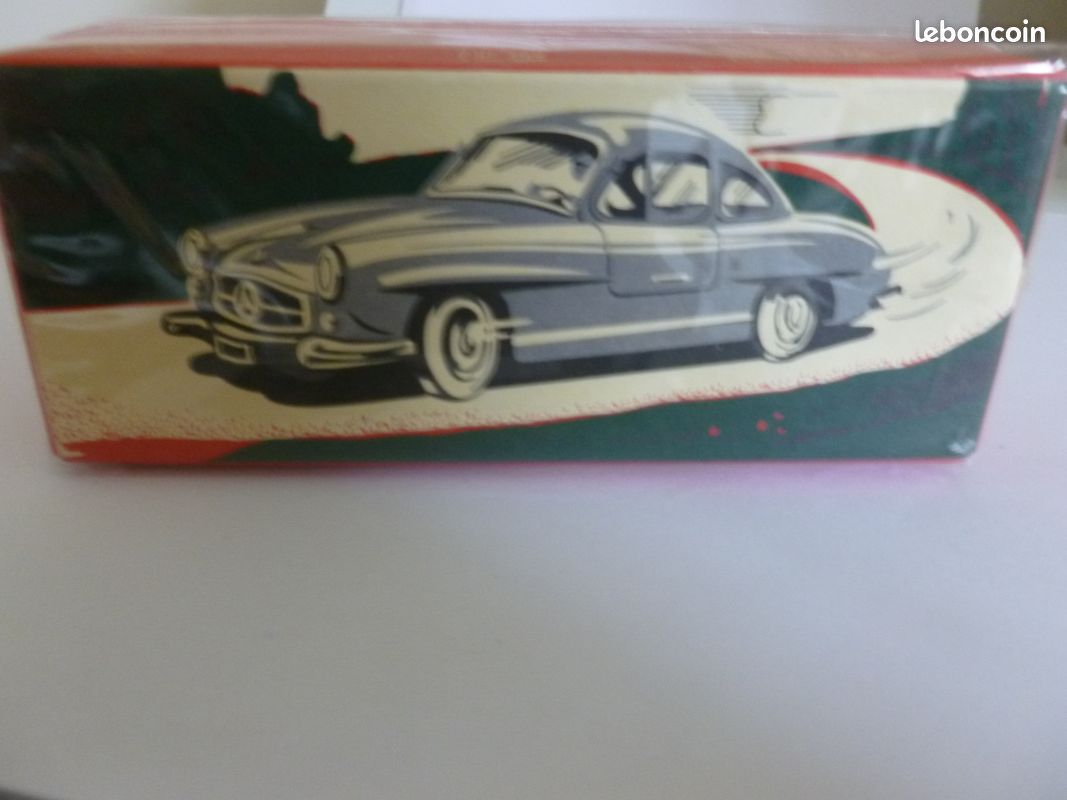 Voiture 1/43 réédition QUIRALU : MERCEDES 300 SL grise