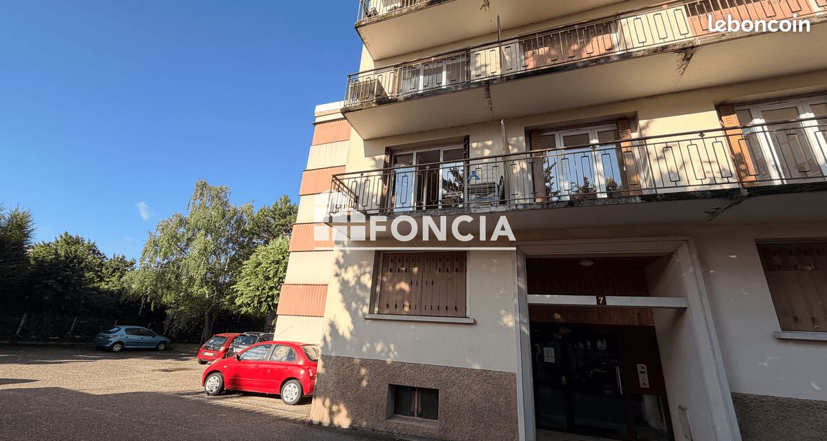 Appartement 5 pièces 106 m² · à Bourgoin-Jallieu · 106 m² · 900 €/mois