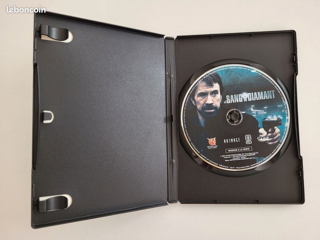 DVD "Le sang du diamant" avec Chuck Norris (image 2)