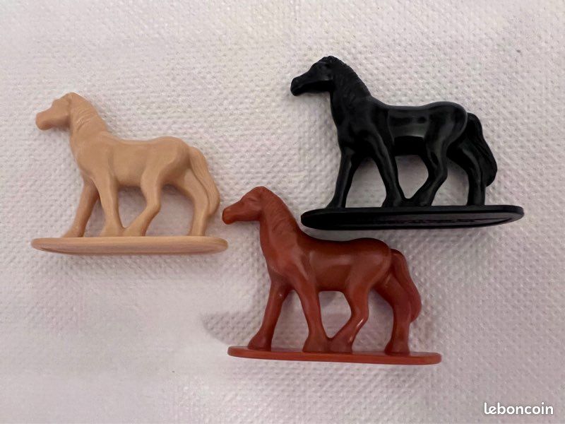Lot de 3 chevaux Mac Donald’s année 2009 (image 1)
