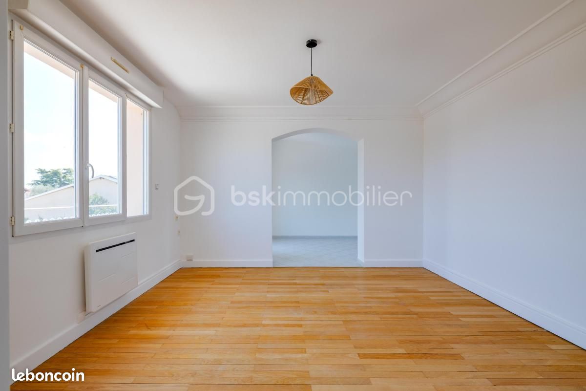 Appartement 4 pièces 101 m² · à Genas · 101 m² · 330 000 €