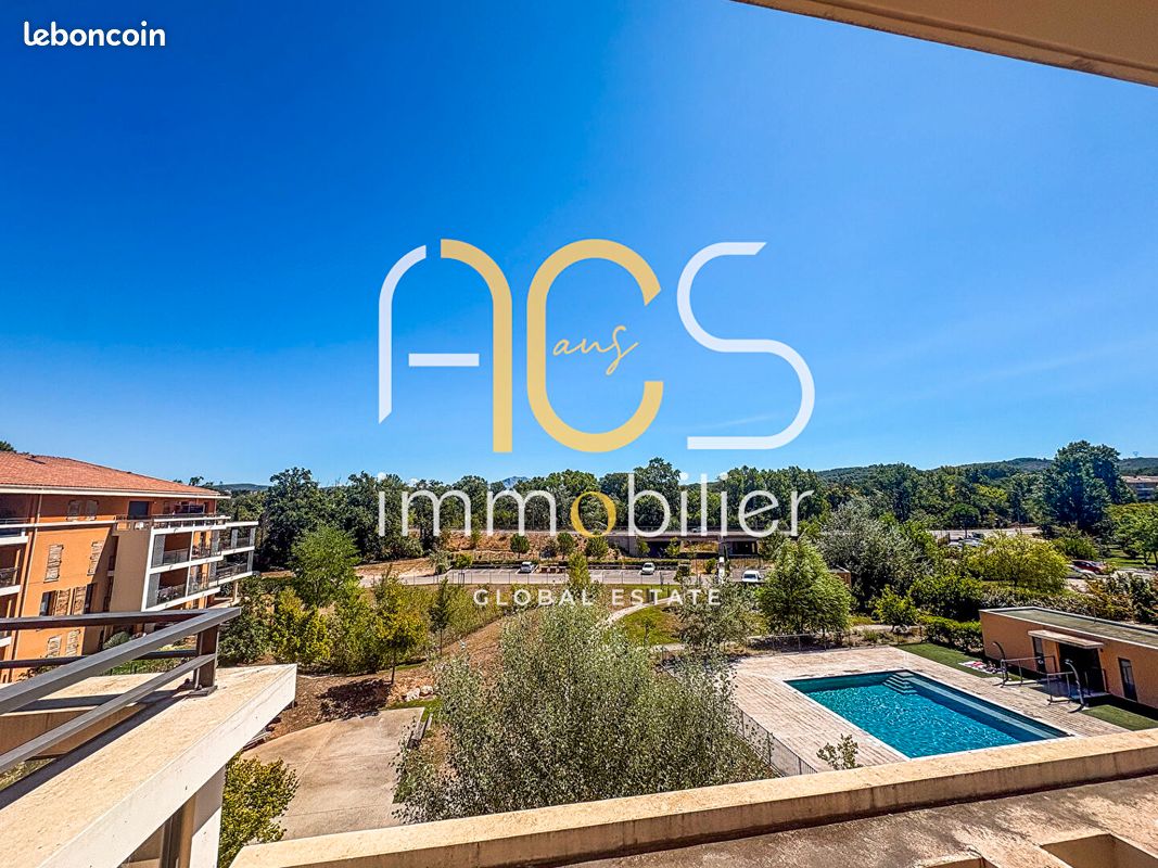 Appartement 4 pièces 87 m² · à Aix-en-Provence · 87 m² · 2 080 €