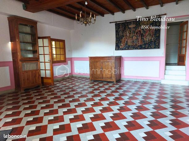 Maison 13 pièces 305 m²