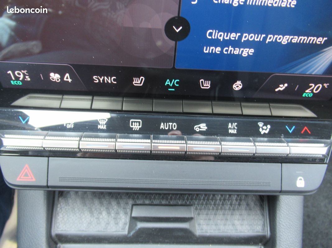 Renault MEGANE E-TECH40 KWh 130CV TECHNO Techno (image 7)