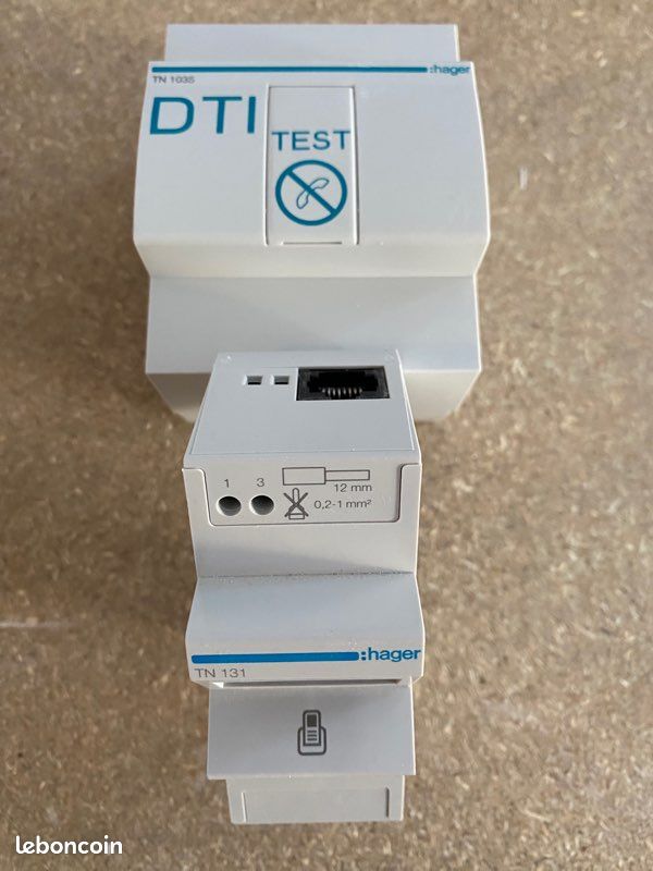 Boîtier DTI + répartiteur analogique Hager (image 3)