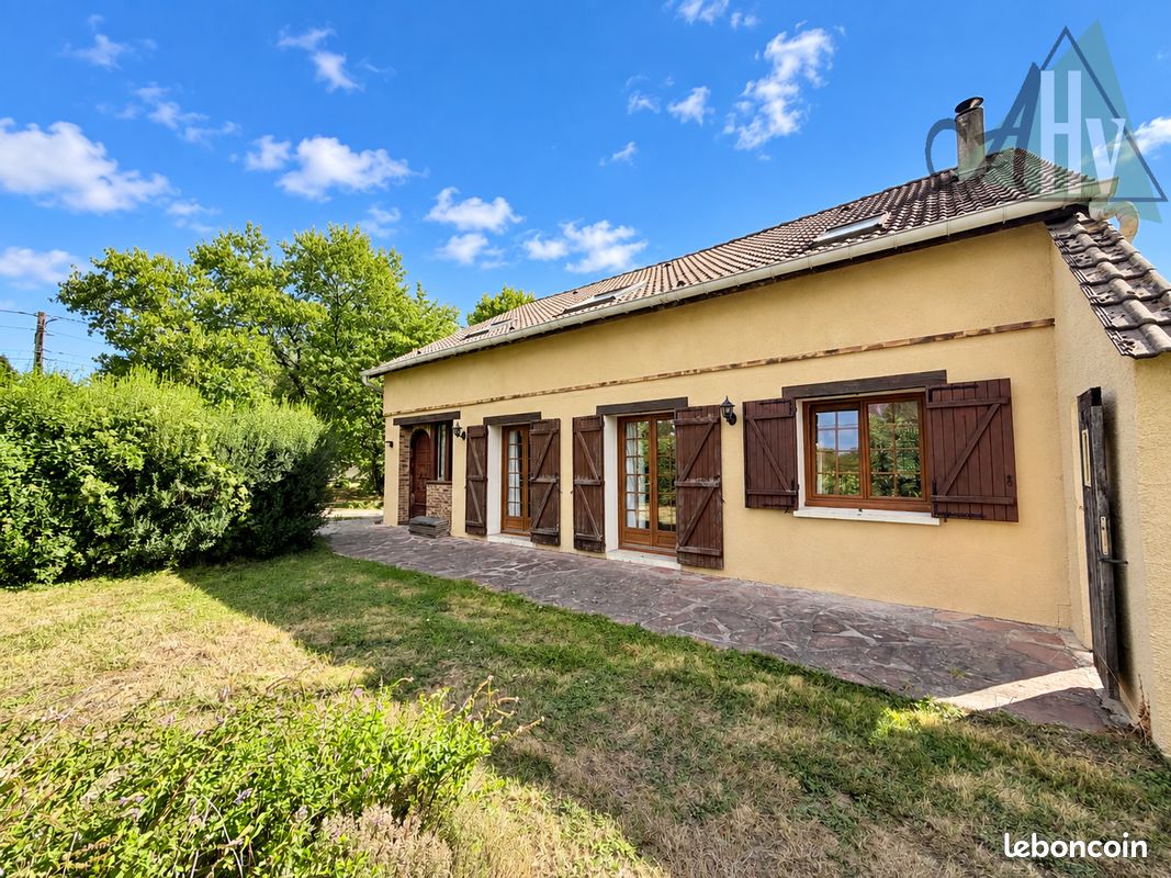 Maison 6 pièces 165 m² · à Chalautre-la-Petite · 165 m² · 260 000 €