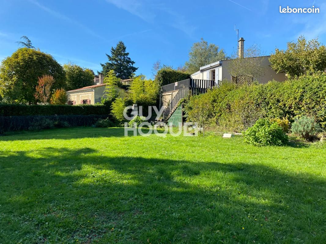 Maison 3 pièces 120 m² · à Vouvant · 120 m² · 130 000 €