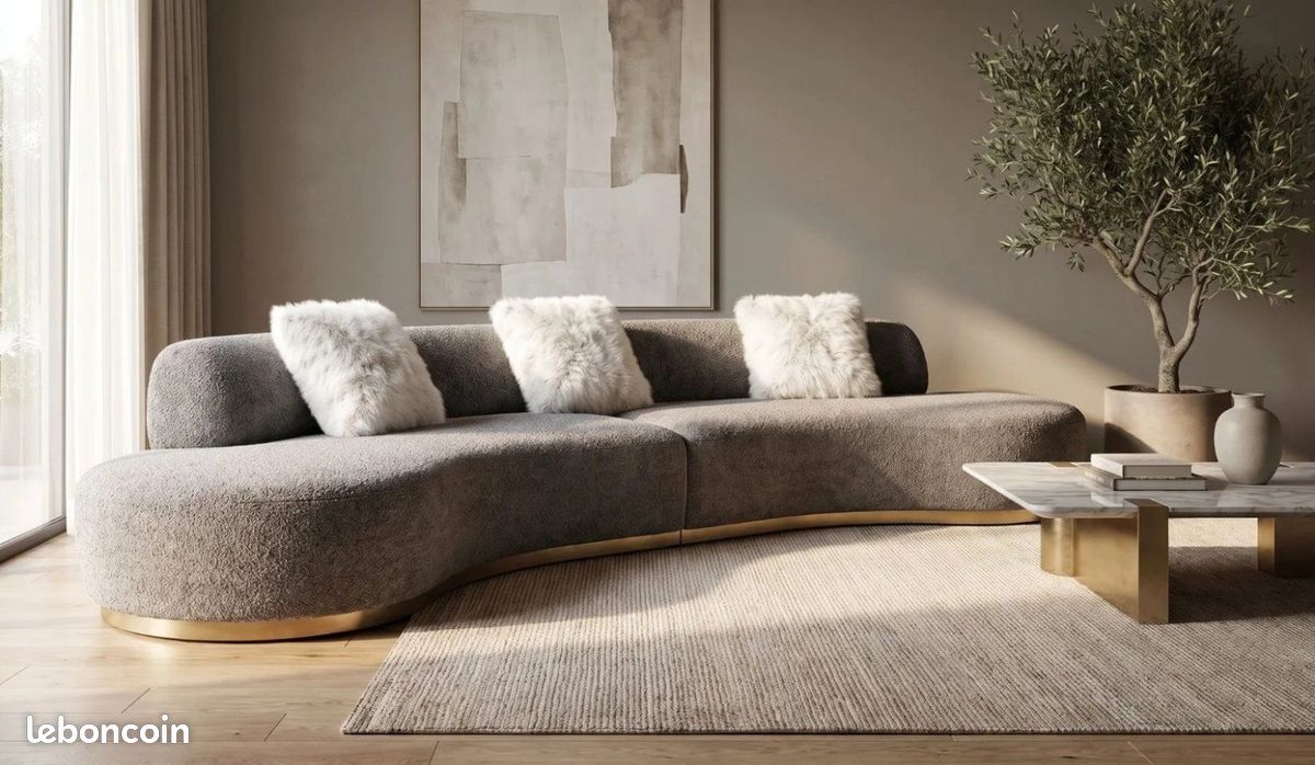 💥NEUF & EN PROMO💥Canapé REGGIA Neuf sous emballage. Canapé de 6 Places. Les Fauteuils sont en option. Ultra Chic et Confortable. En Stock immédiat livraison rapide chez vous par transporteur profess (image 1)
