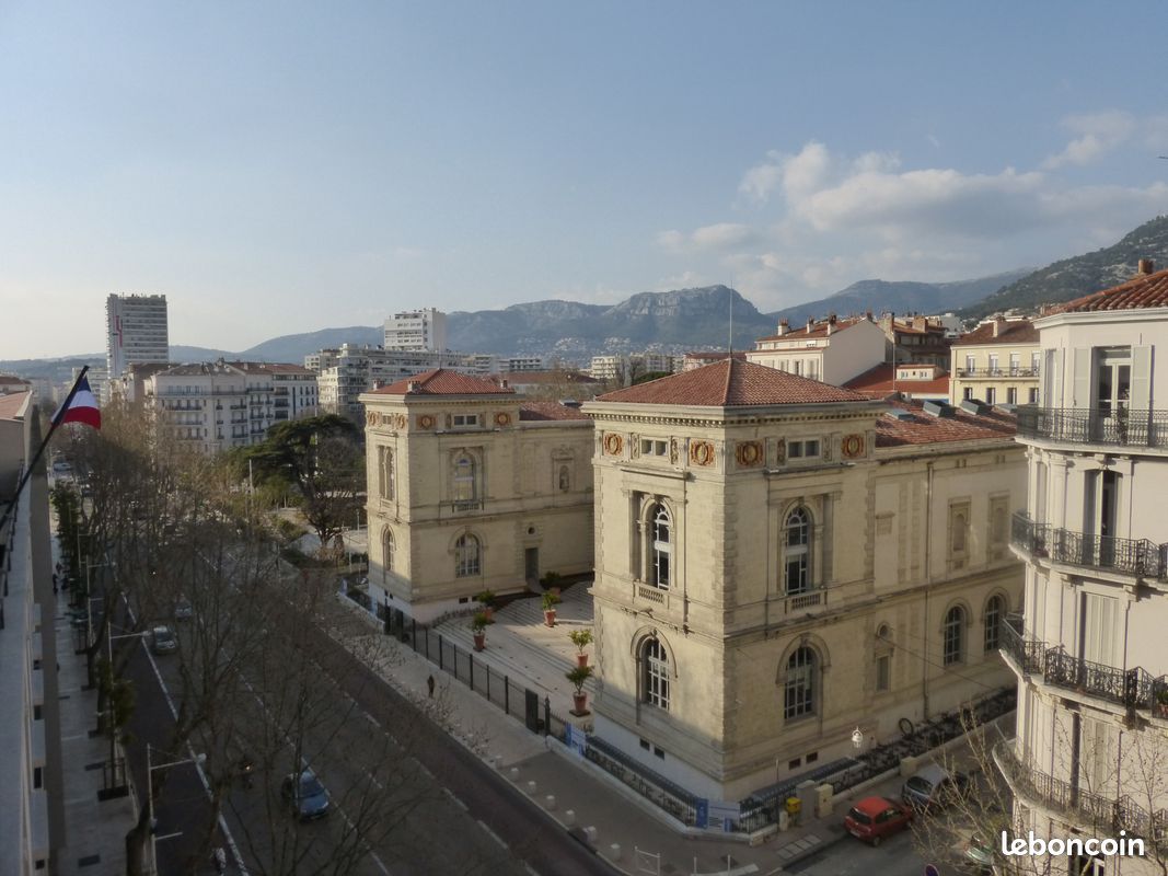 Appartement 4 pièces 108 m² · à Toulon · 108 m² · 1 035 €