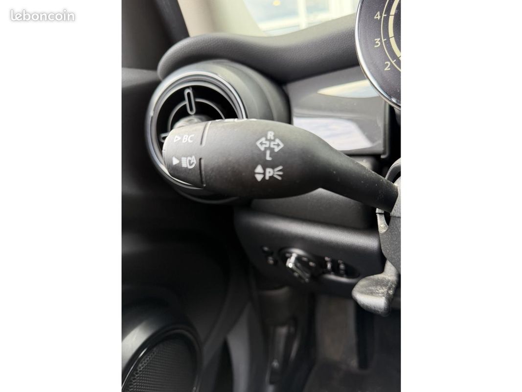MINI MINI ONE BUSINESS DESIGN 1.5i 102 BVA 5P F55 (image 11)