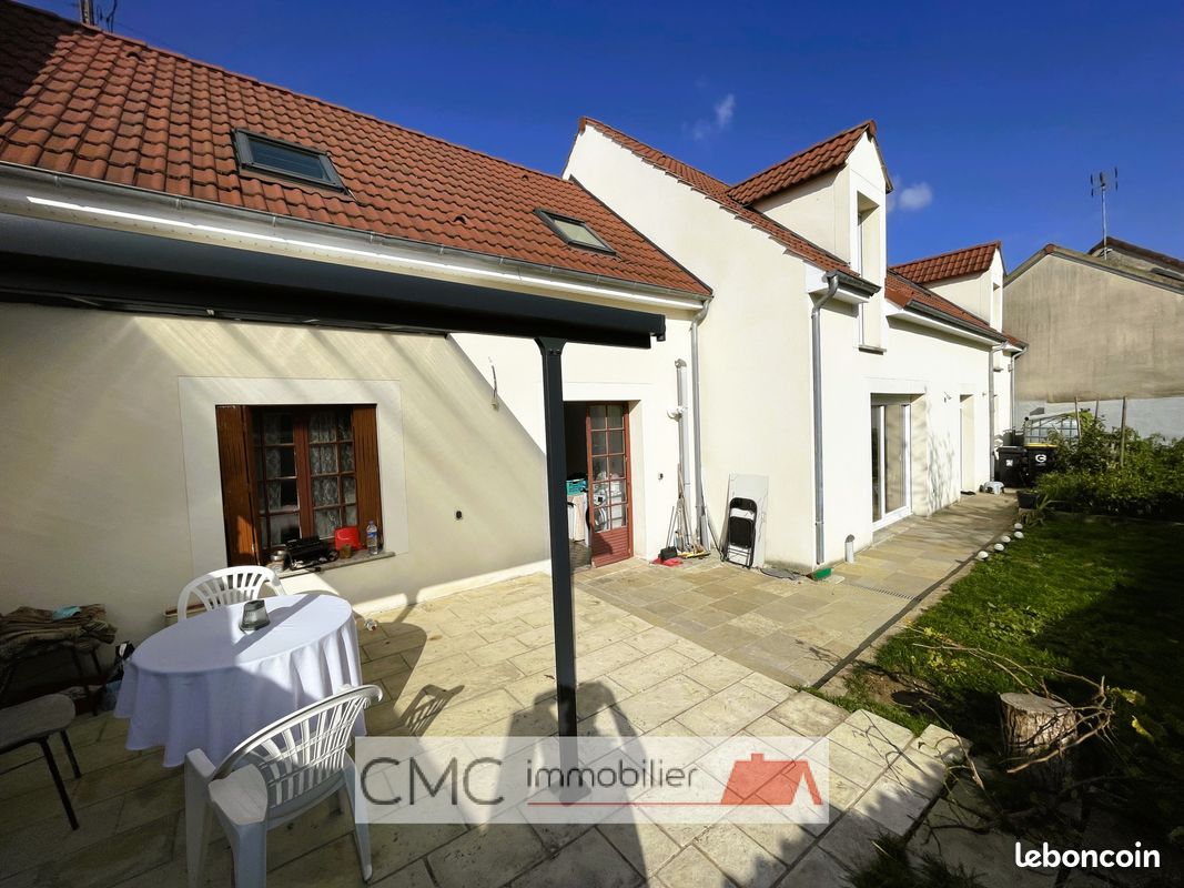 Maison 7 pièces 157 m² · à Luisant · 157 m² · 345 050 €