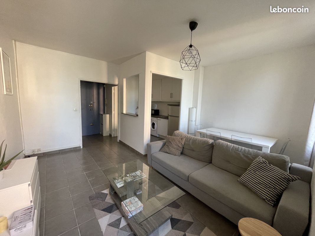 Appartement 2 pièces 48 m² · à Hyères · 48 m² · 677 €/mois