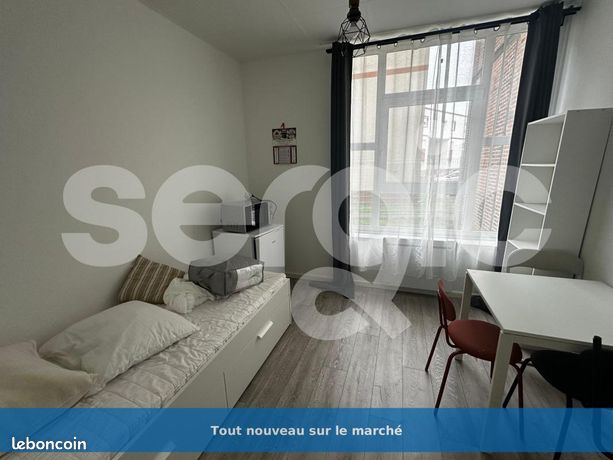 Studio 1 pièce 11 m²