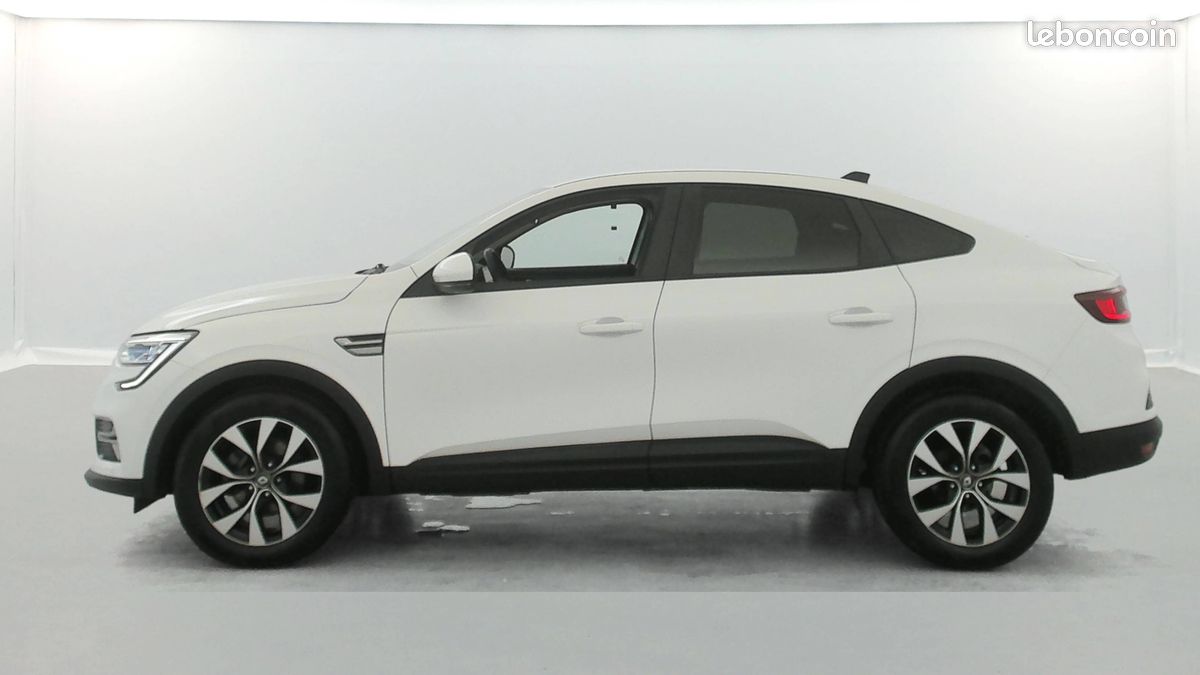RENAULT Arkana E-Tech hybride 145 - 22 Evolution (image 2)