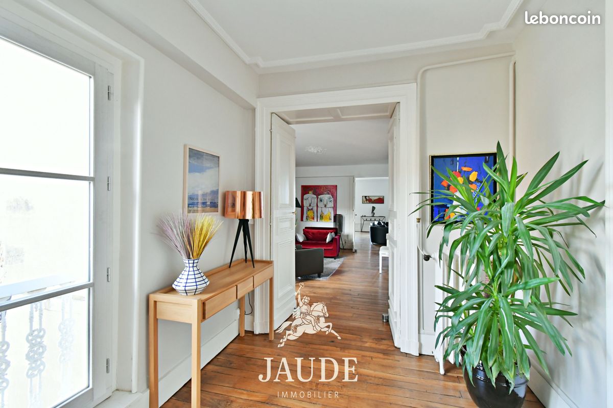 Appartement 8 pièces 267 m² · à Clermont-Ferrand · 267 m² · 850 000 €