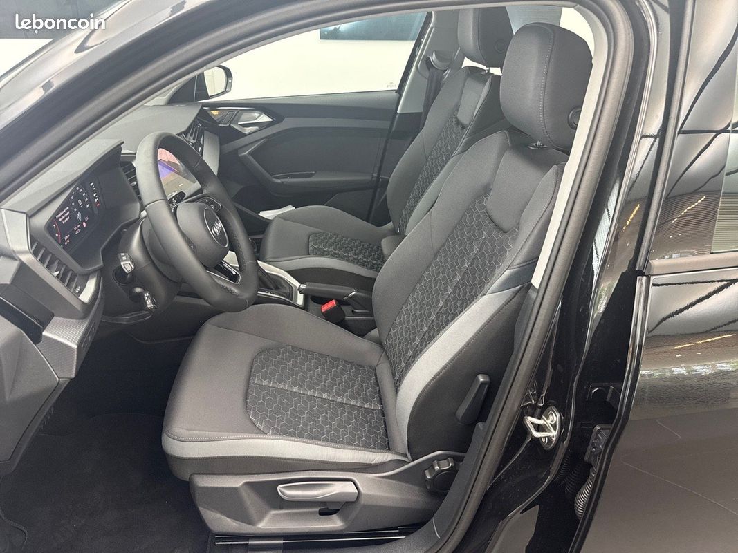 AUDI A1 Sportback 30 TFSI 116 ch S tronic 7 Design (image 16)