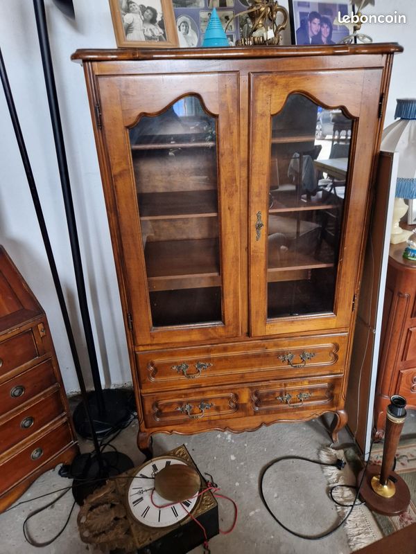 Meuble en bois massif (image 2)